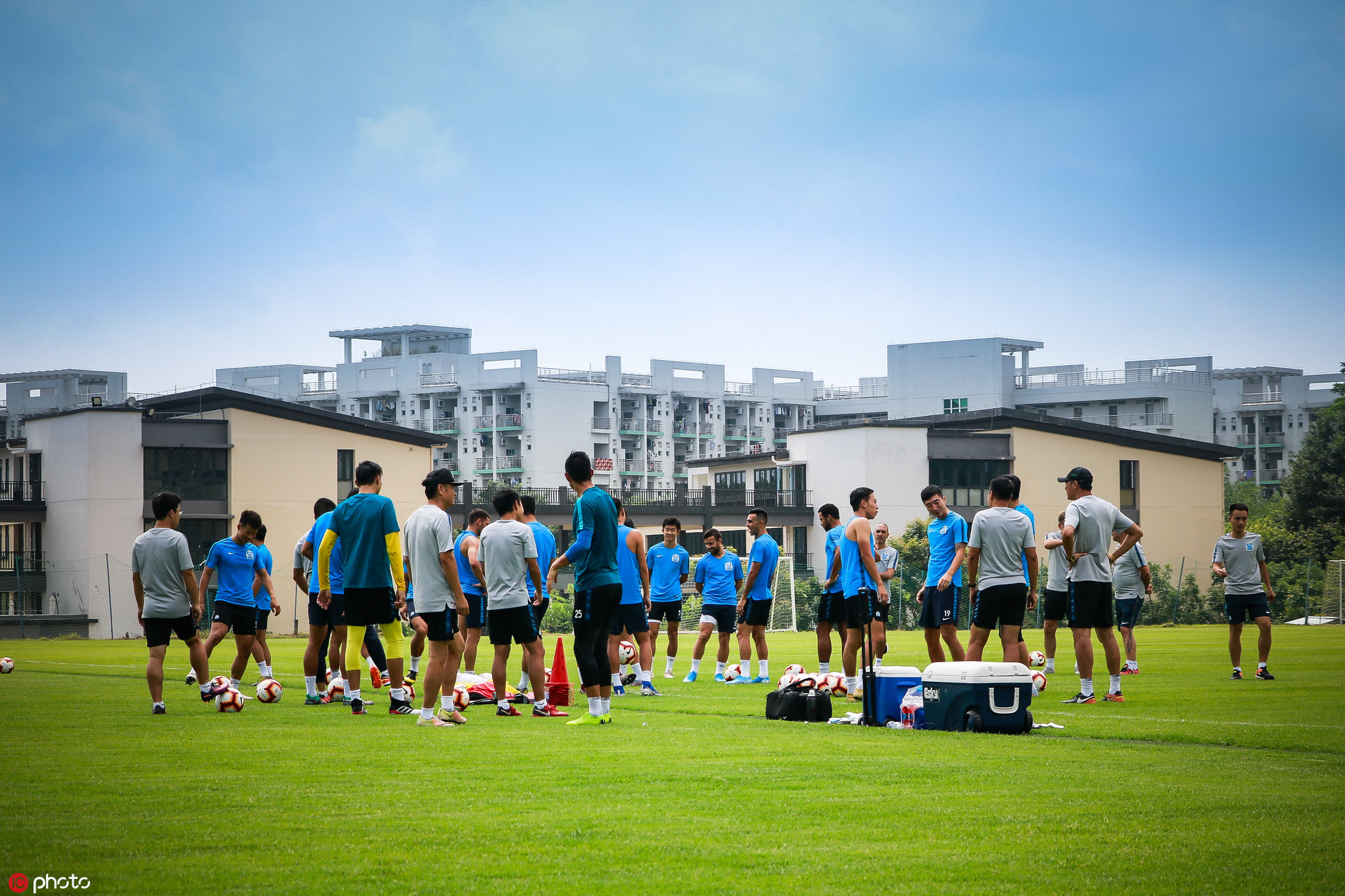 富力后防团队整顿,备战下一轮比赛的简单介绍 富力后防团队整顿,备战下一轮比赛的简单介绍