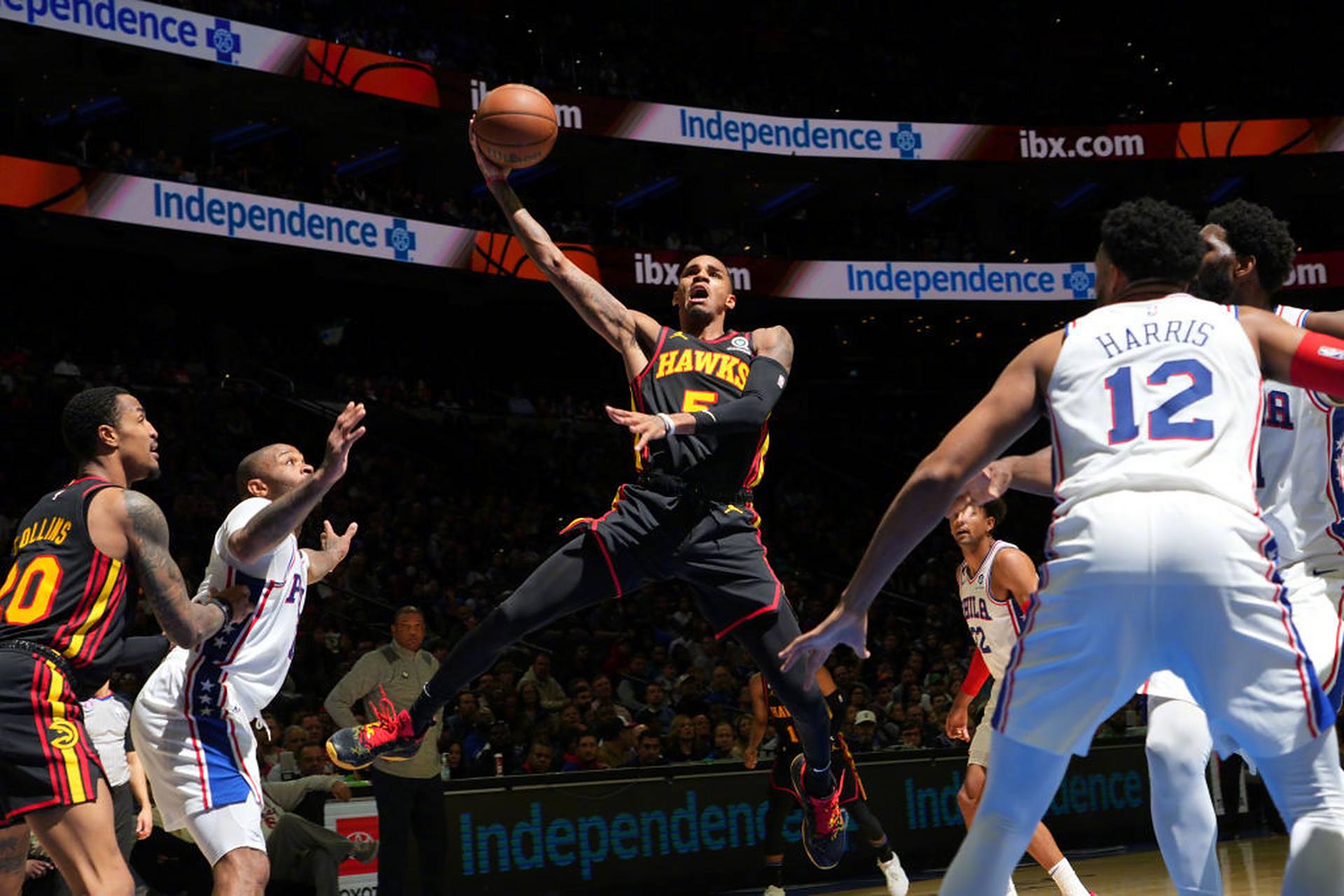 爱游戏注册-包含老鹰队主场失利，战绩下滑不止！的词条