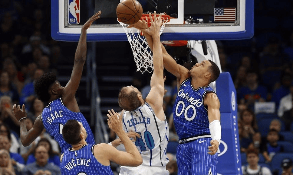 魔术外线火力全开，奥兰多球迷为胜利欢呼