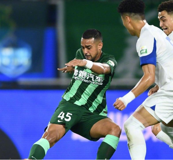 爱游戏vip注册-上海主场失利，球队面临压力的简单介绍