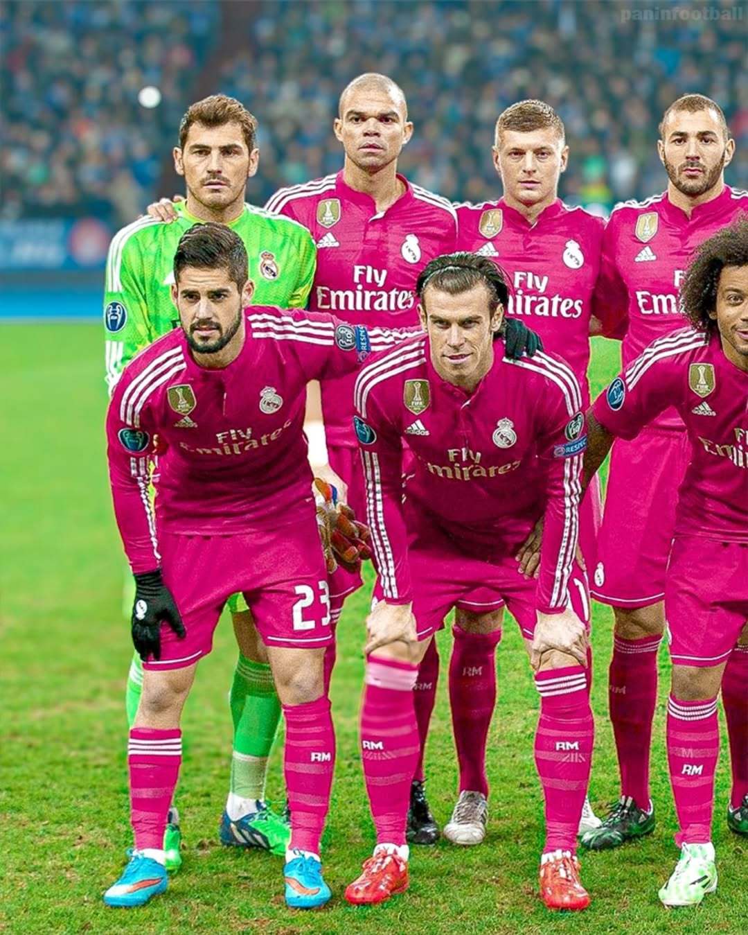 马赛客场力克波尔图，锁定欧冠强席位的简单介绍