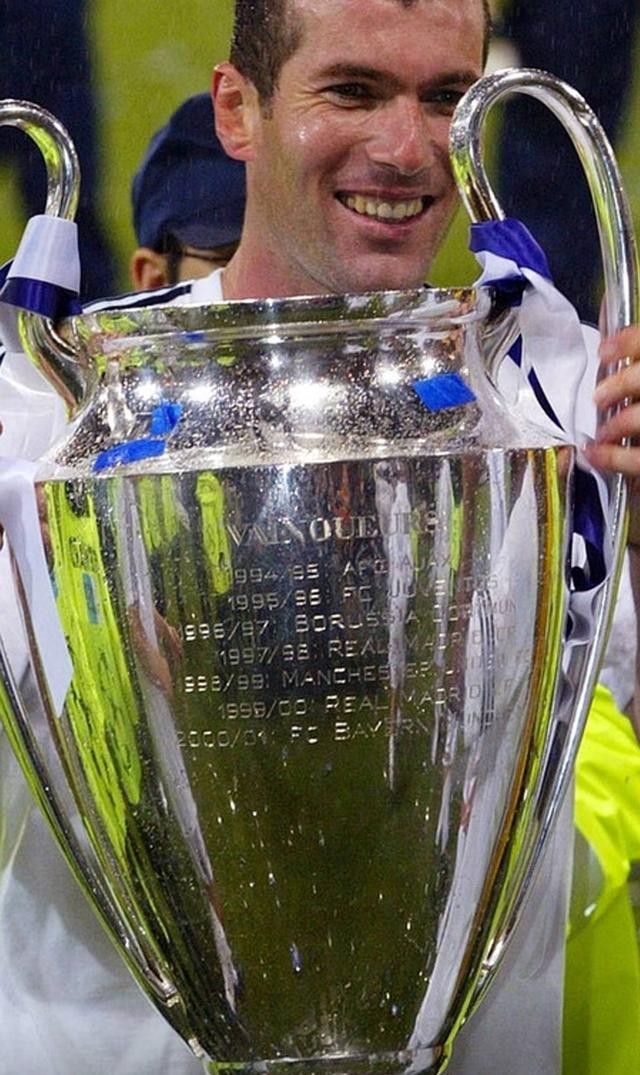 关于齐达内重申希望执教曼联愿望的信息