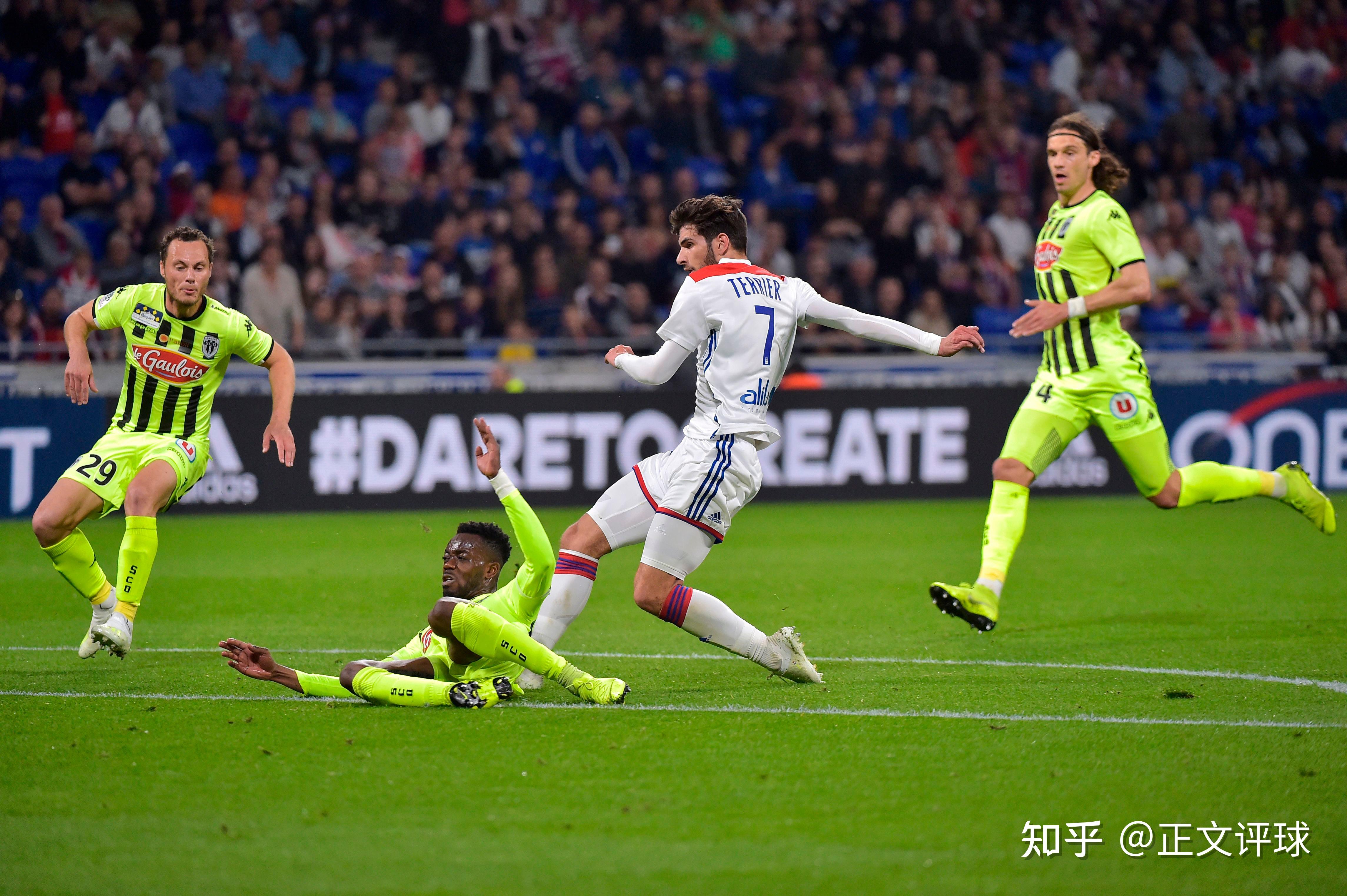 爱游戏官方登录入口-包含里尔主场逼平波尔多，稳坐联赛榜首的词条