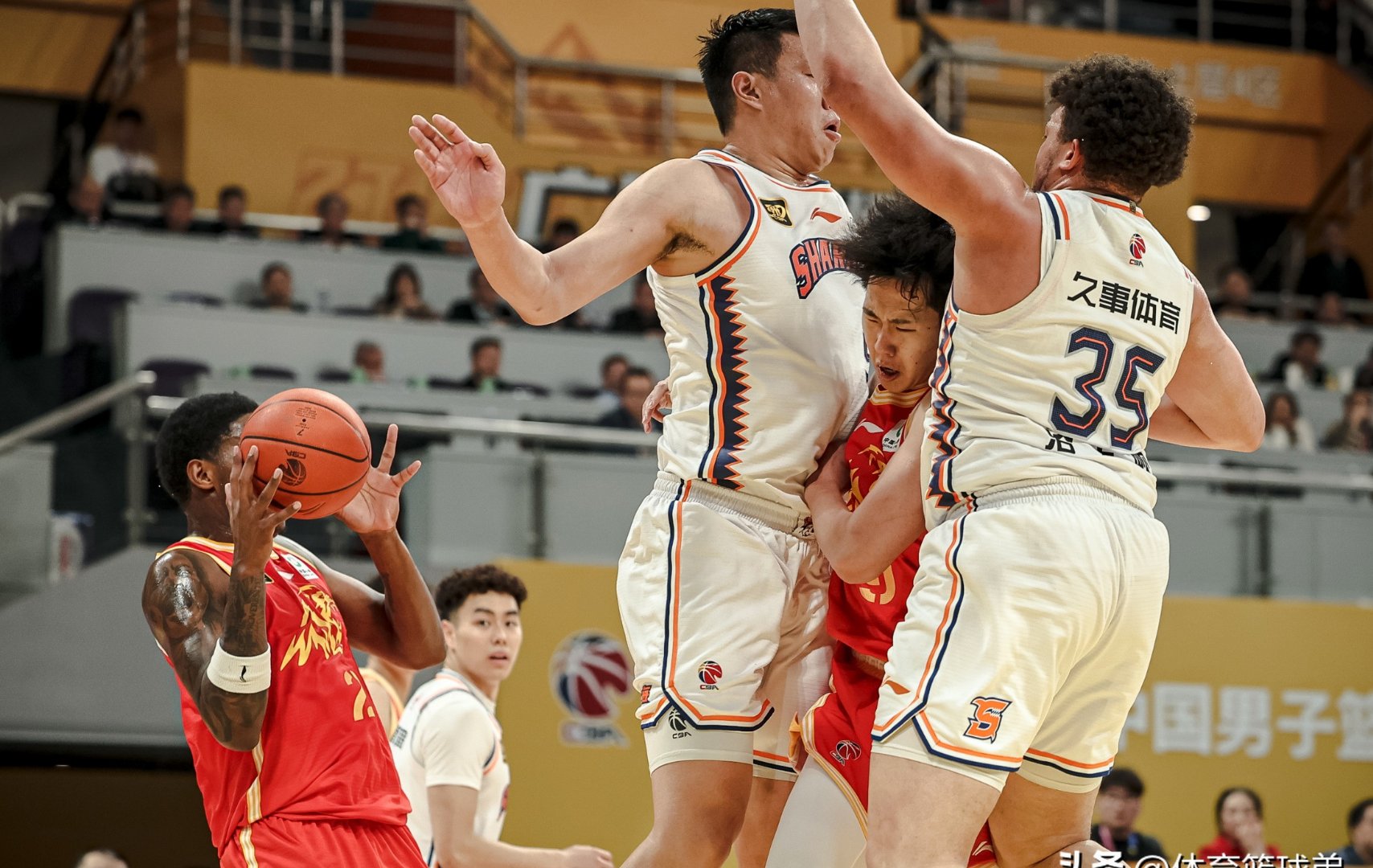 CBA联赛技术推陈出新，提升比赛水平