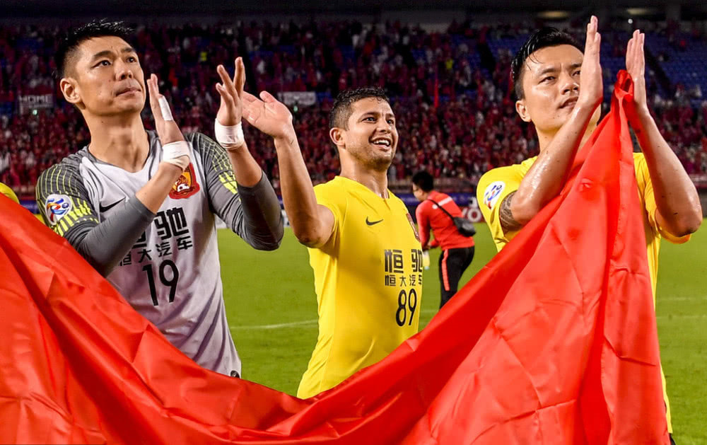 国安惊险逆转富德，赢得四连胜