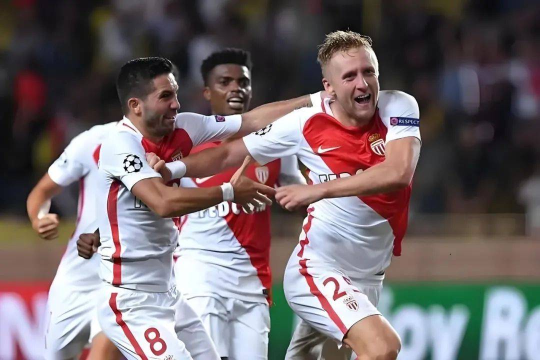 爱游戏入口-兰斯迎来连胜，法国联赛表现抢眼